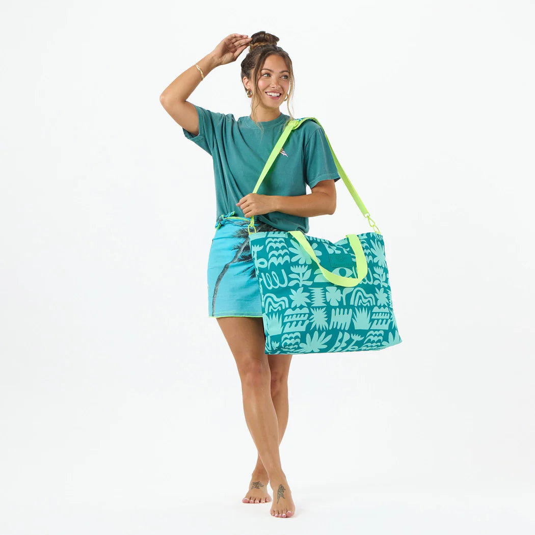 Summer Club Cooler Tote Beach Glass/Verdant