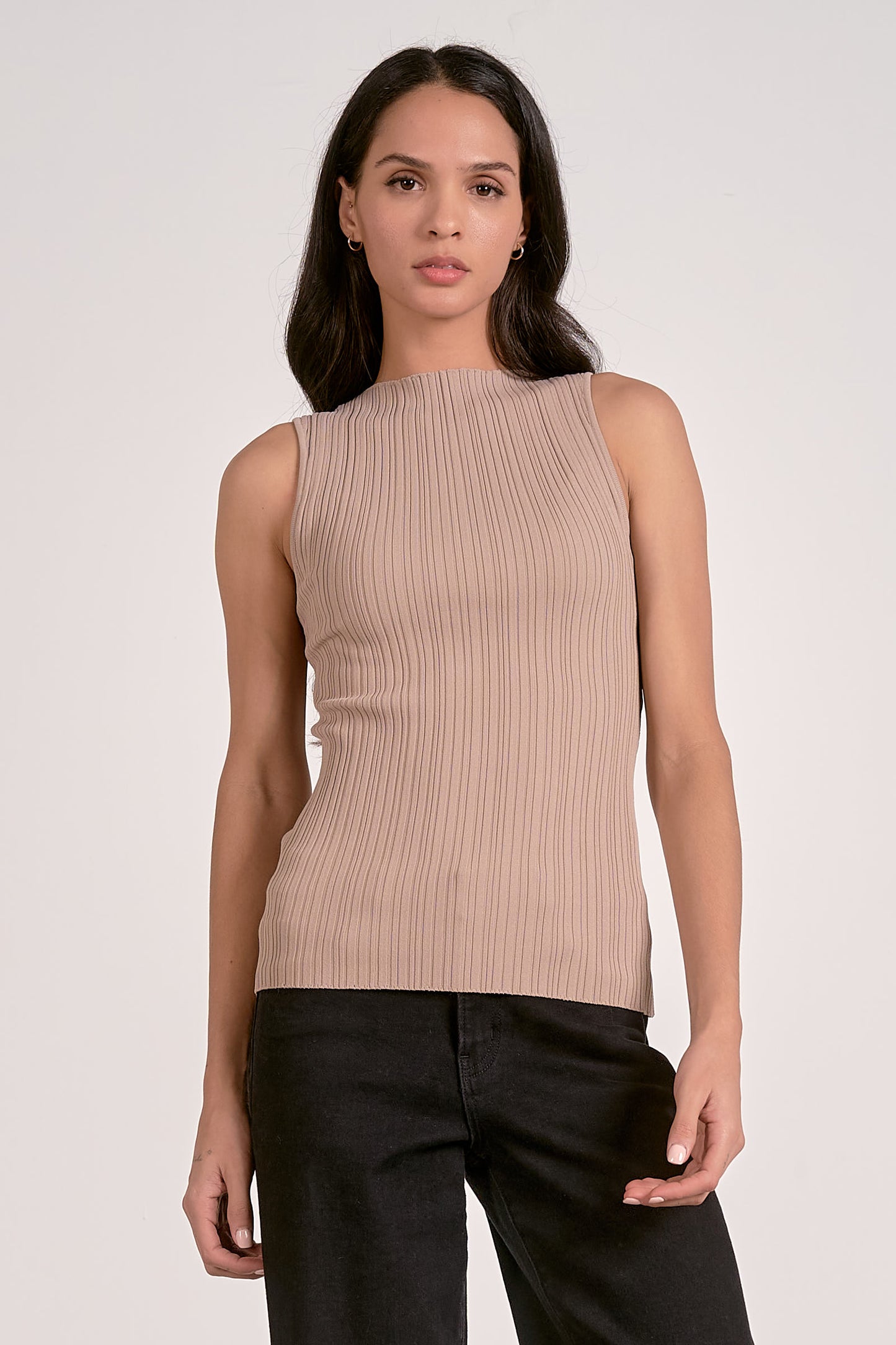 Cafe Crewneck Tank