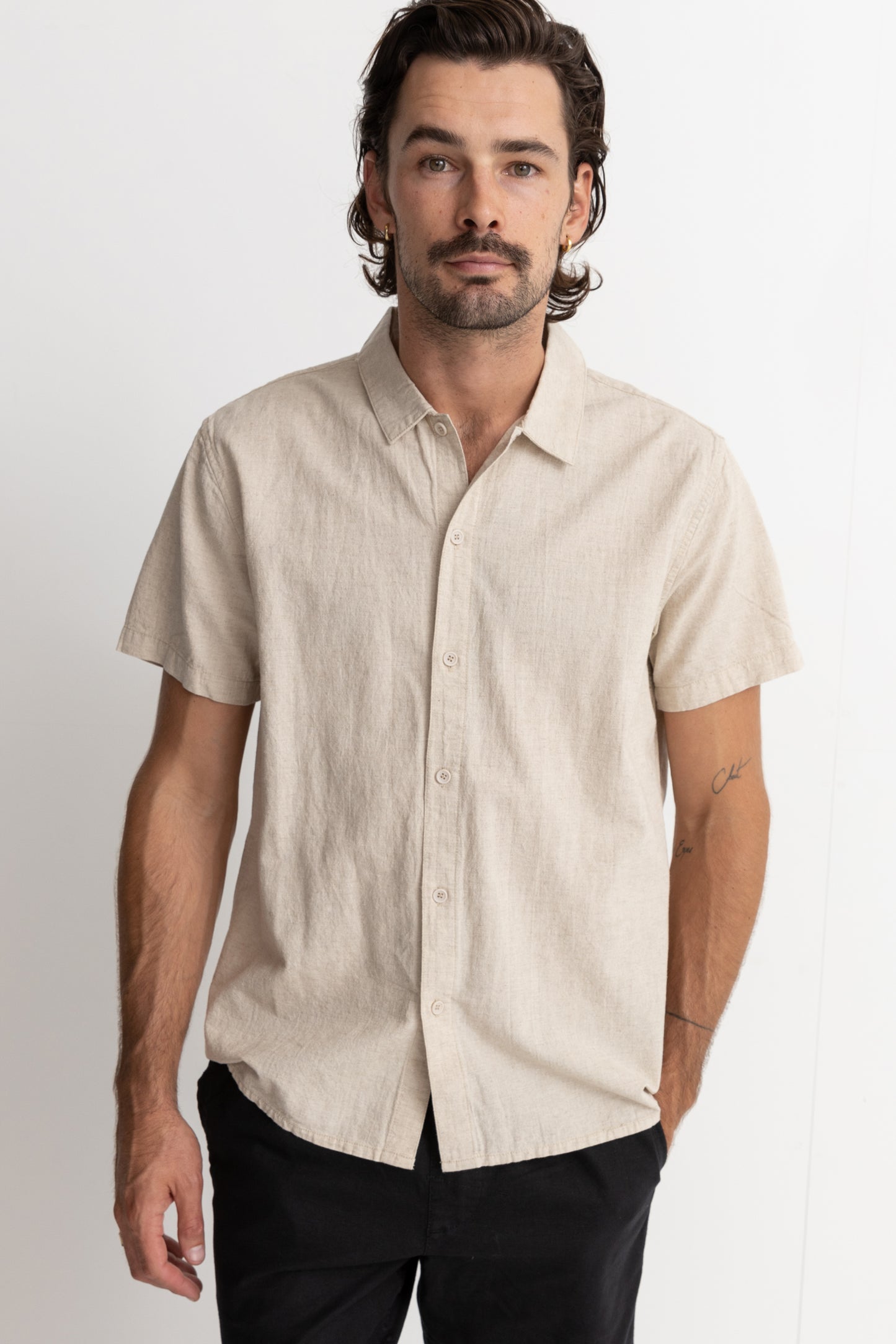 Classic Linen Short Sleeve