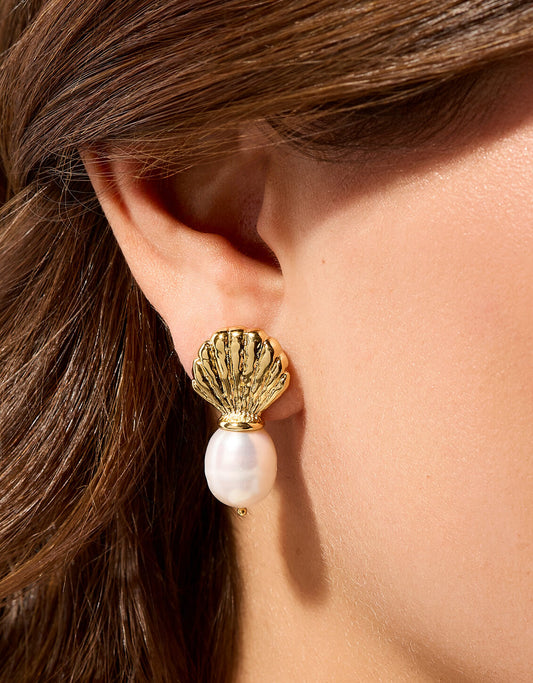 SP Pearl Shell Stud Earrings Pearl