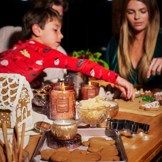 Gingerbread Chalet Mini Tin