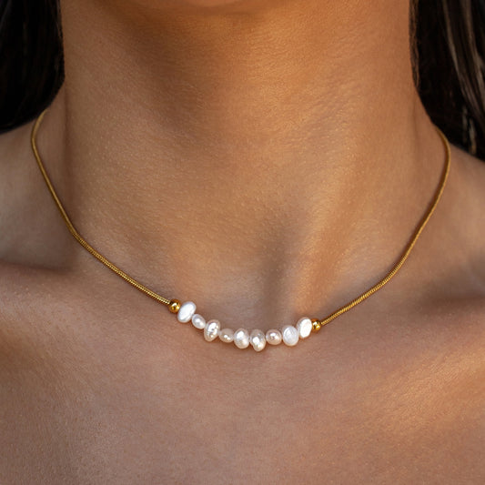 Lola Necklce