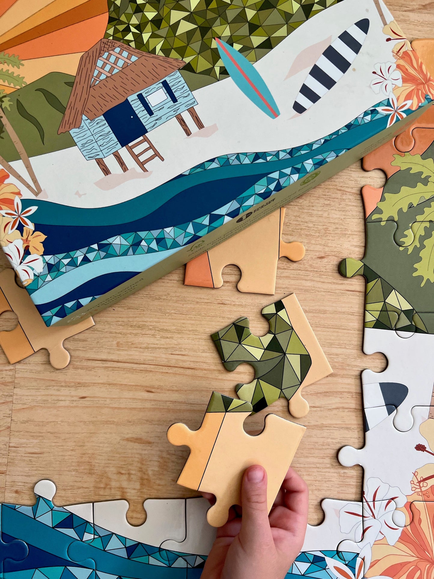 70 pc Surf Shack Puzzle