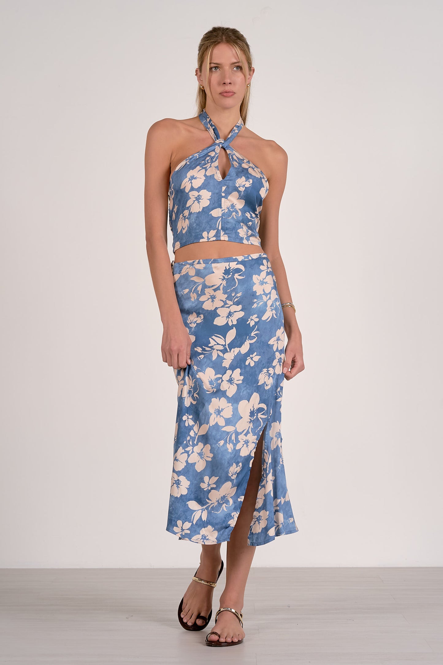 Capri Twisted Halter Crop Top