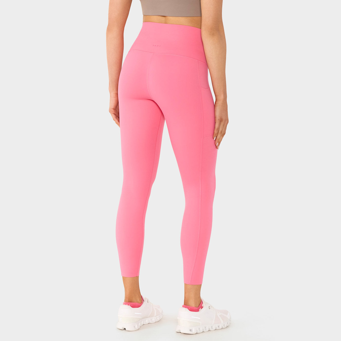 High Waisted Pocket 7/8 Tight