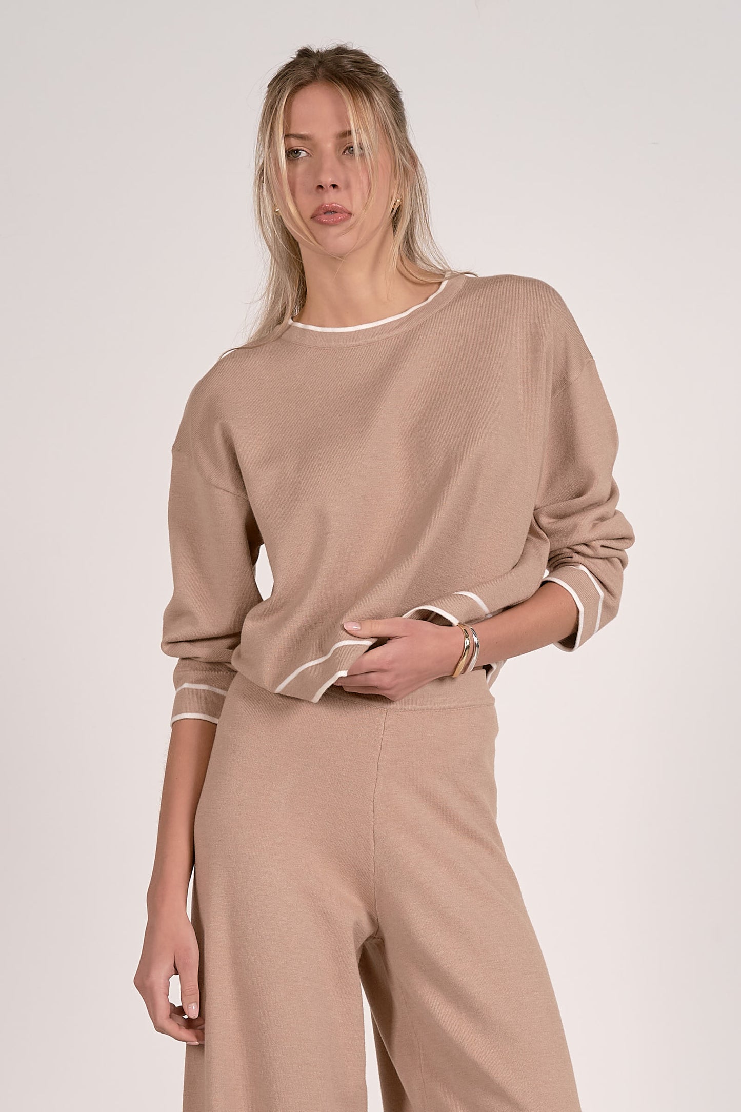 Contrast Crewneck Sweater