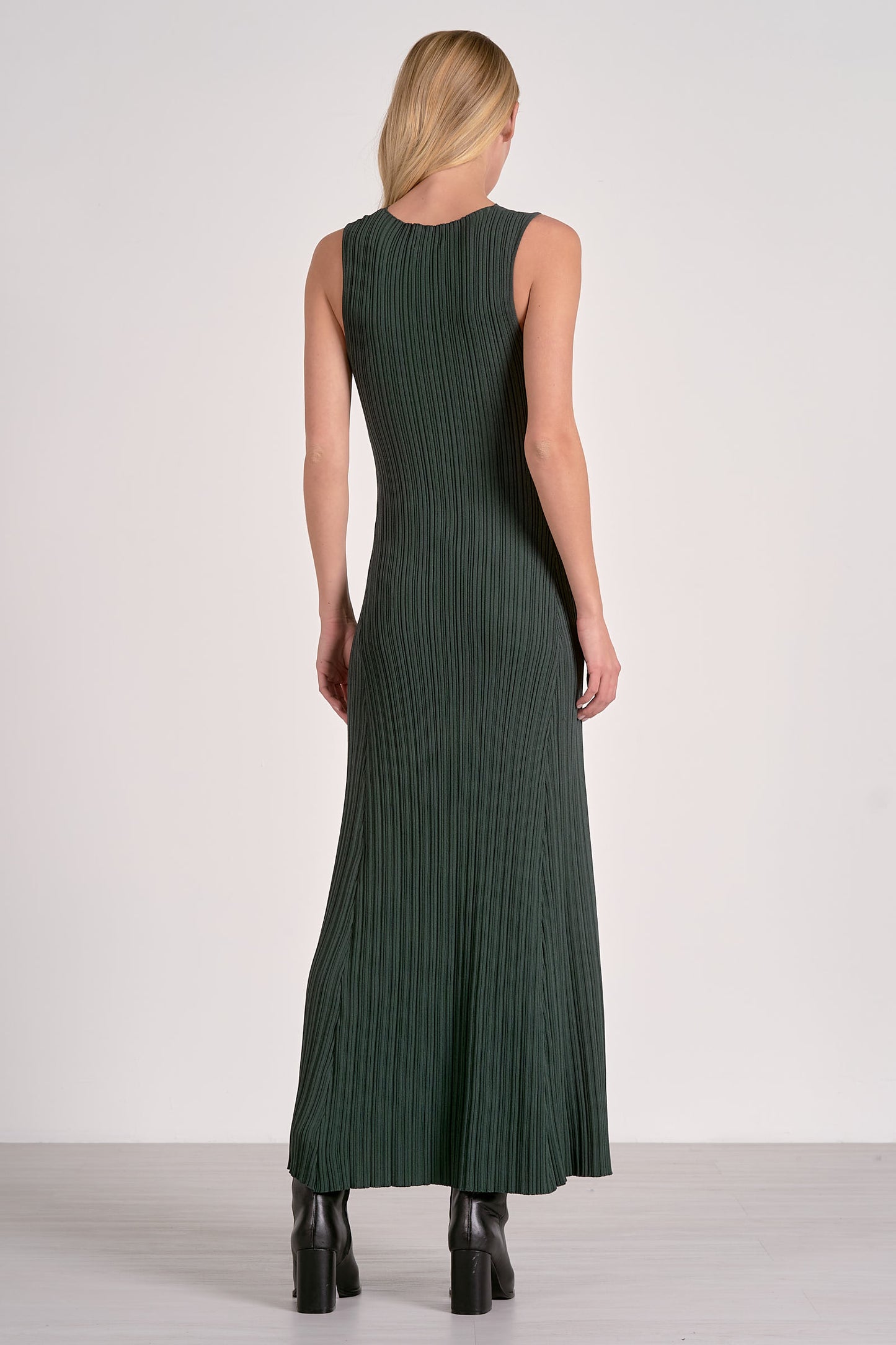Evergreen Crewneck Maxi Dress