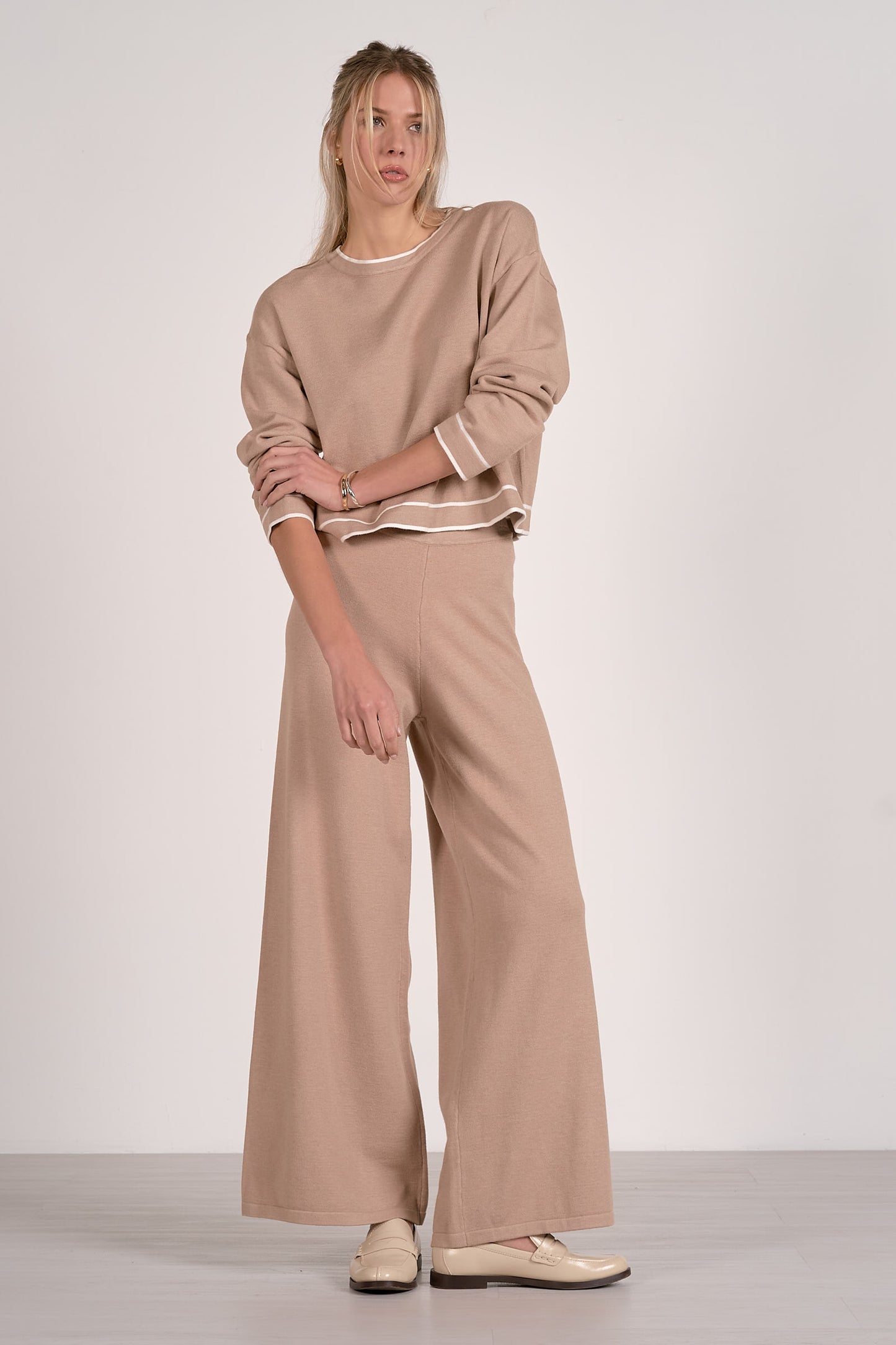 Contrast Crewneck Sweater